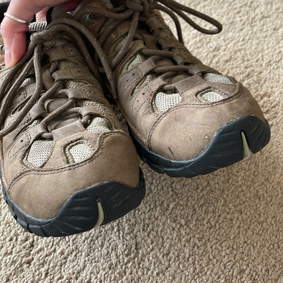 Vasque Mantra Women’s Hiking Shoe 8.5 Olive/Taupe Leather Trail Boot Vibram Sole - Picture 7 of 14